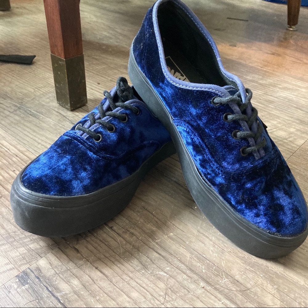 Authentic blue velvet platform vans